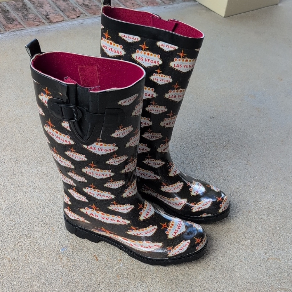 Capelli of New York Black and Pink Las Vegas Rain Boots